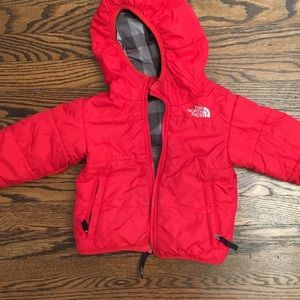 EUC Toddler 2T The North Face reversible jacket